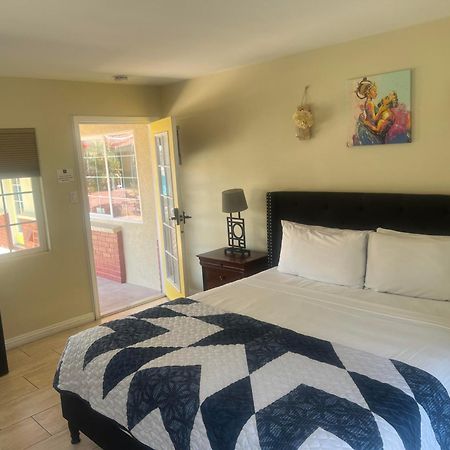 Exotic Dreams Resort Adults Only Palm Springs Exteriér fotografie
